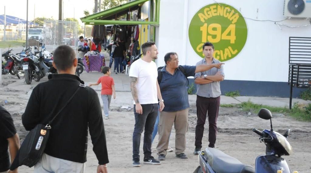 Ocampo recorre barrios para reclamar sobre problemas que afectan a vecinos