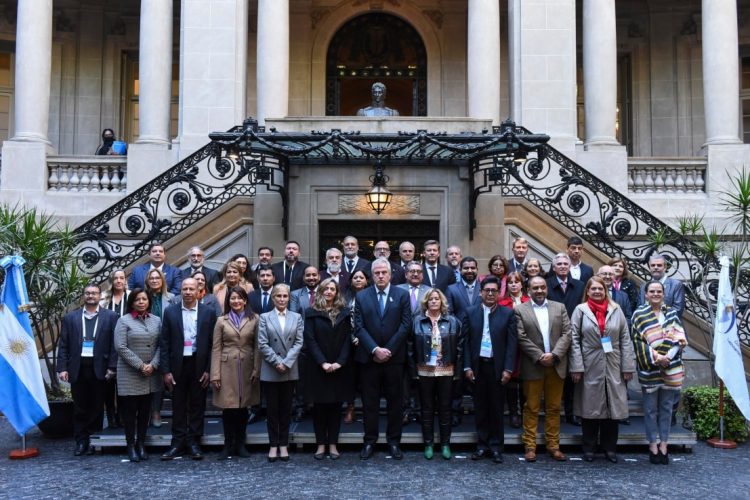 Basterra en reunión de ministros por una educación “inclusiva, equitativa y de calidad”