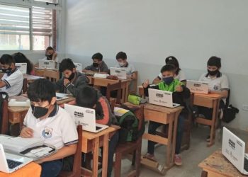 Alumnos de la secundaria formoseña pasarán de curso hasta con 19 materias previas