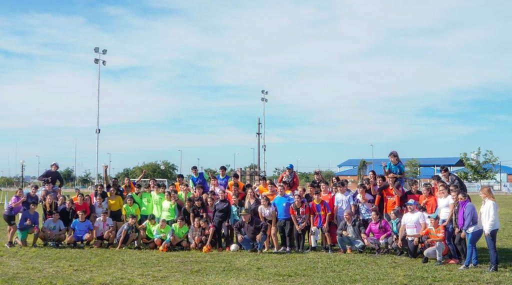 Concluyó el segundo torneo estudiantil de fútbol mixto organizado por Compromiso Formoseño