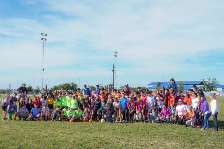 Concluyó el segundo torneo estudiantil de fútbol mixto organizado por Compromiso Formoseño