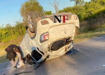 Un chaqueño volcó con su auto en El Colorado y logró salir ileso