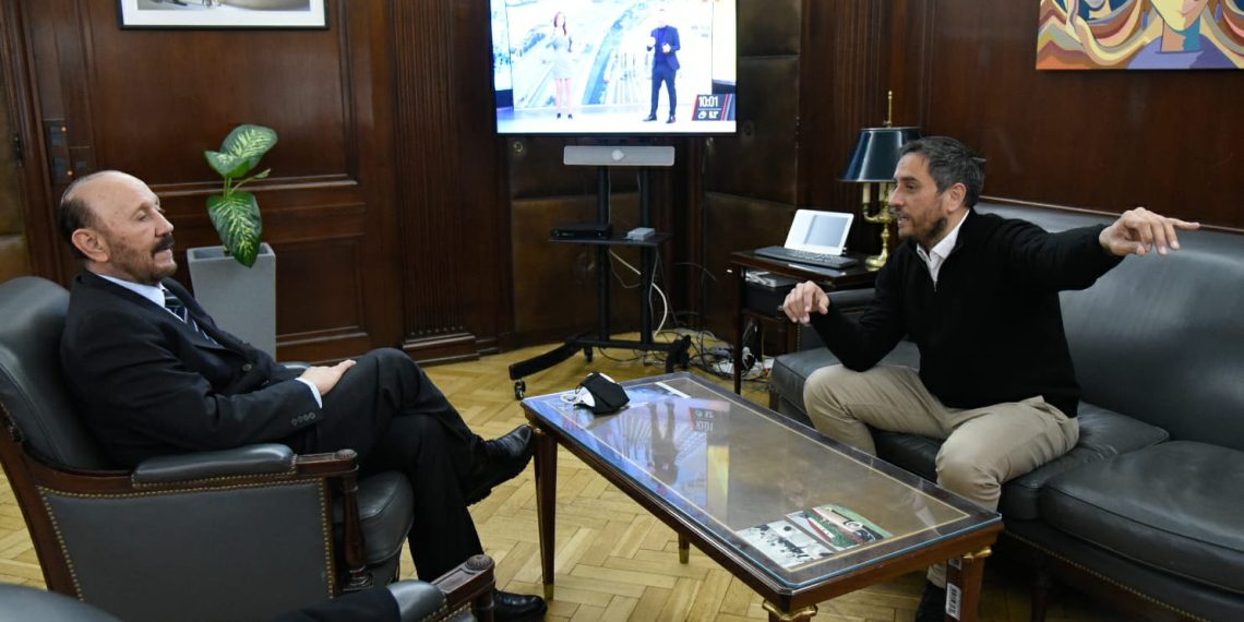 Cabandié recibió a Insfrán en Buenos Aires por una importante obra ambiental