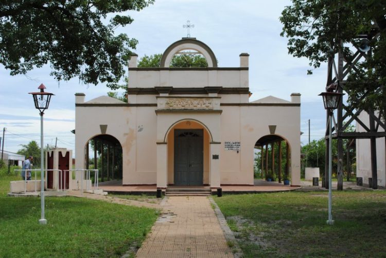 Eber Solís firmó el decreto del asueto por San Antonio el próximo lunes 13