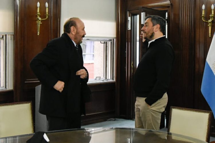 Cabandié recibió a Insfrán en Buenos Aires por una importante obra ambiental