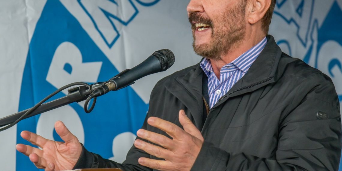 El Gobernador Insfrán anunció obras para varios barrios de la capital provincial