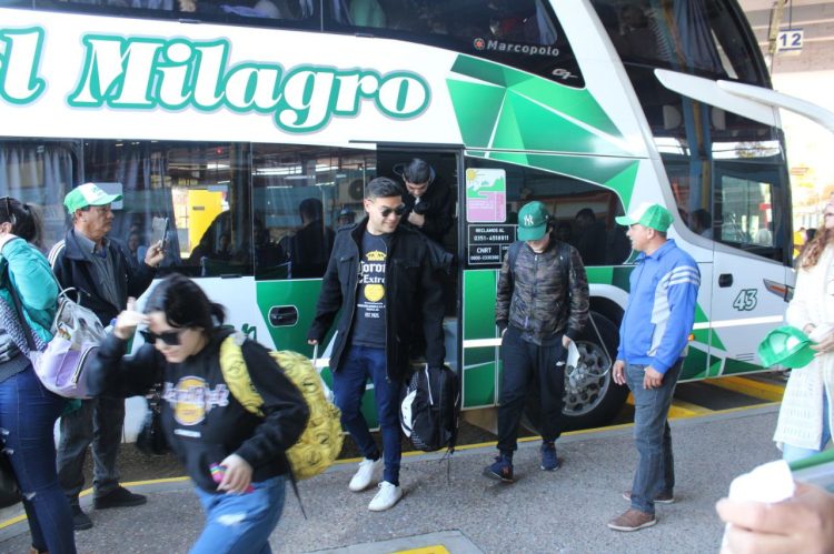 Paoltroni ayudó a que más de cien estudiantes vengan desde Córdoba por el día del padre
