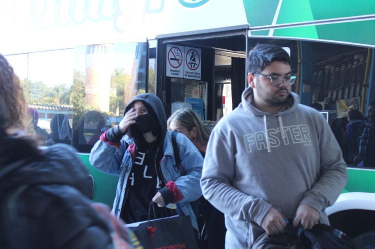 Paoltroni ayudó a que más de cien estudiantes vengan desde Córdoba por el día del padre