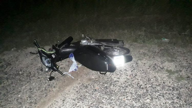 Chocó a una camioneta por detrás y quedó internado con pronóstico reservado