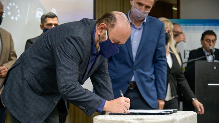 Katopodis anunció una “inversión histórica” de más 59 mil millones de pesos en obras para Formosa