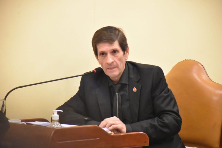 Piñeiro espera que el nuevo Código de Edificación también se aplique a obras de la provincia