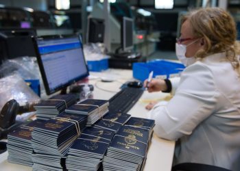 El Renaper normalizó la emisión y entrega de pasaportes pese al faltante de insumos