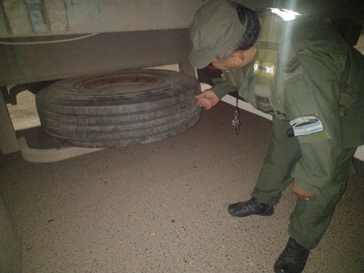 Duro golpe de Gendarmería al contrabando: más de $7 millones en mercadería incautada