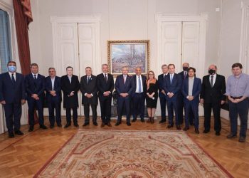 El Presidente se reunió con gobernadores en Casa Rosada: estuvo Insfrán