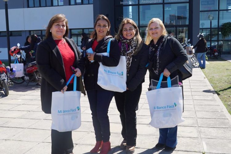 Más de un centenar de docentes recibió capacitación del Banco Formosa