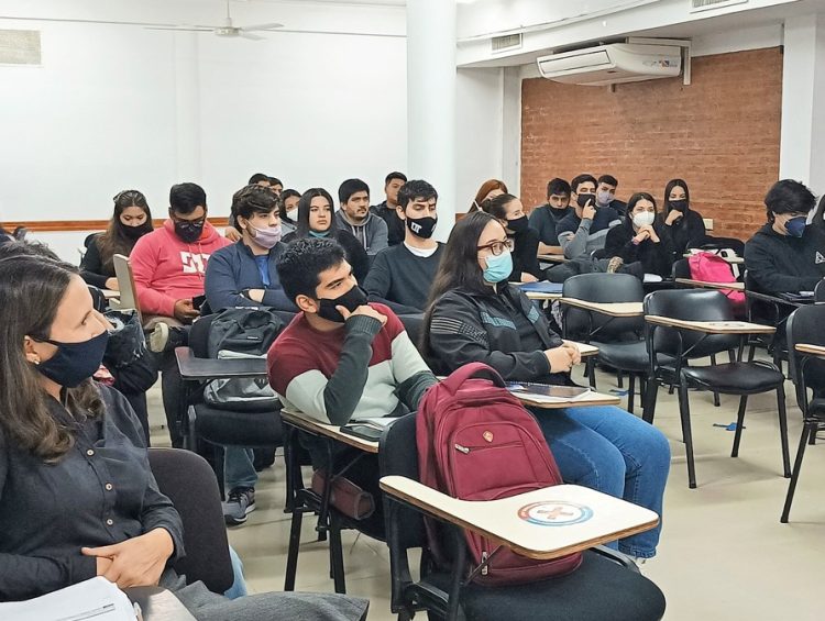 La Universidad de la Cuenca del Plata inició el segundo cuatrimestre con 100% de aforo y aulas híbridas