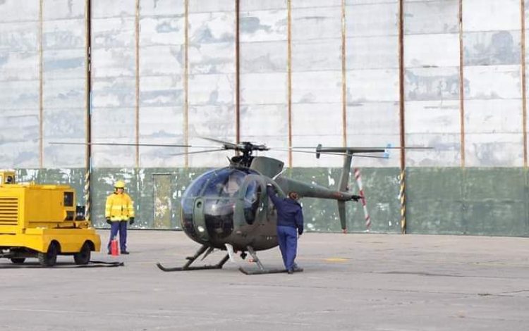 Una formoseña mecánica de aeronaves se destaca en la Fuerza Aérea