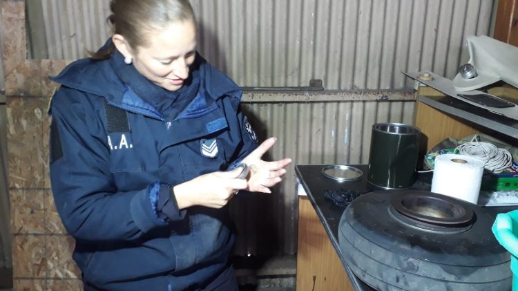 Una formoseña mecánica de aeronaves se destaca en la Fuerza Aérea