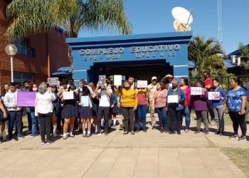 Denuncian maltrato de la directora de la secundaria de Mansilla