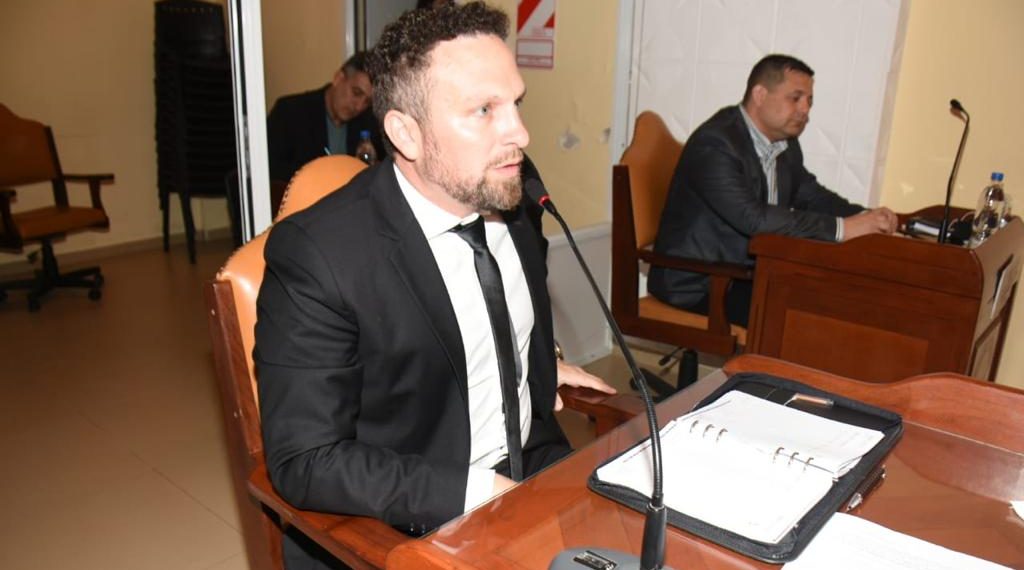 Ocampo: “Es hora que Insfrán y Jofré dejen de mirar al costado y otorguen un aumento salarial”