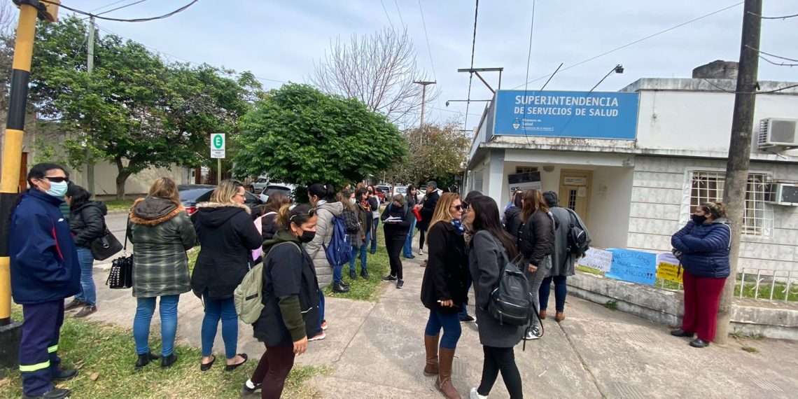 Reclamo de prestadores a la Superintendencia de Salud por pagos atrasados