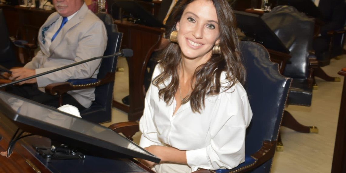 Agostina Villaggi: “El gildismo sostiene y protege a la usurpadora Radrizzani”