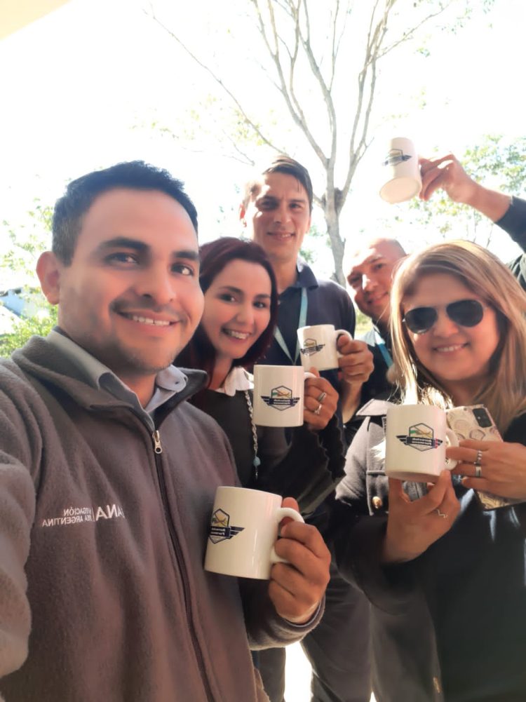 Se concretó una charla informativa y de actualización aeronáutica