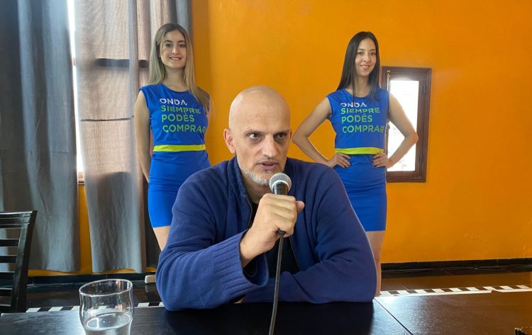 En conferencia de prensa, el productor Guillermo Marín invitó a formoseños al show de Abel Pintos