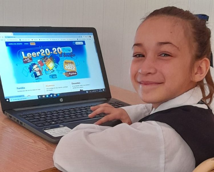 Una niña de Clorinda fue premiada por la Fundación Leer