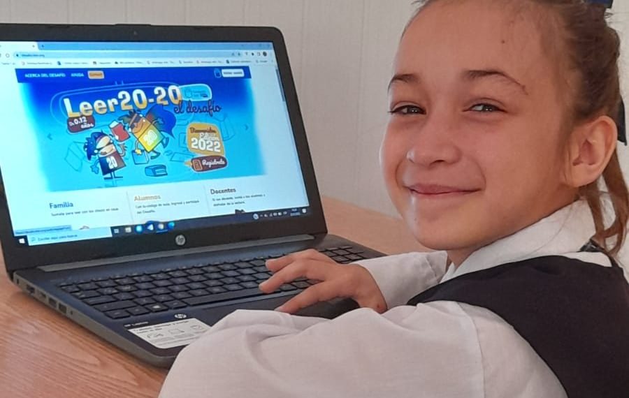 Una niña de Clorinda fue premiada por la Fundación Leer