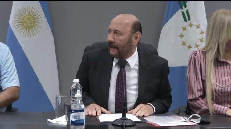 Aumento del 20% a estatales: retroactivo a febrero y en cuotas “es lo que podemos dar”