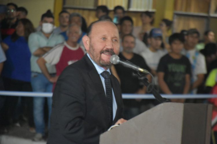 Insfrán habilitó obras y anticipó más infraestructura para Las Lomitas