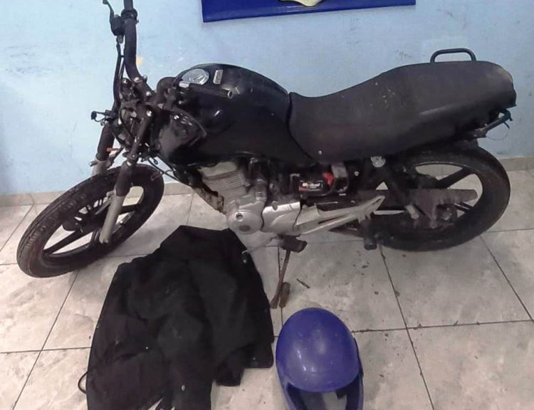 Banda de robamotos sorprendida infraganti logró huir de la Policía