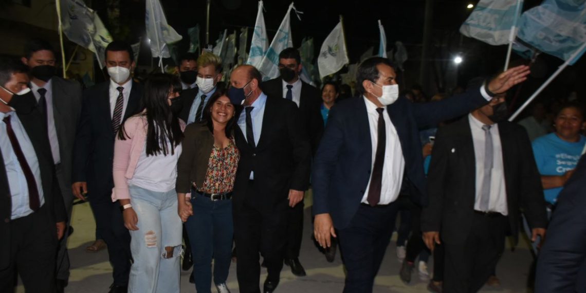 Insfrán habilitó obras y anticipó más infraestructura para Las Lomitas