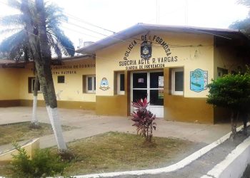 Se enojó con su ex pareja, le dañó su camioneta y lo apuñaló