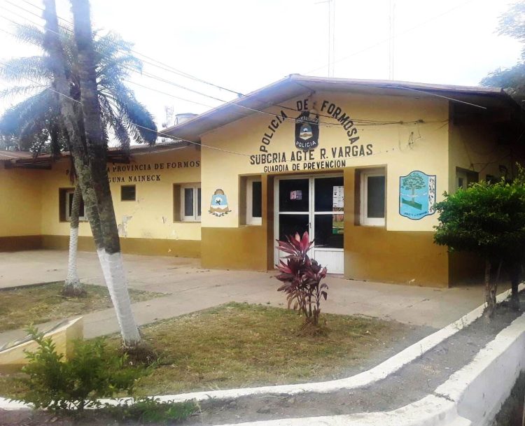 Se enojó con su ex pareja, le dañó su camioneta y lo apuñaló