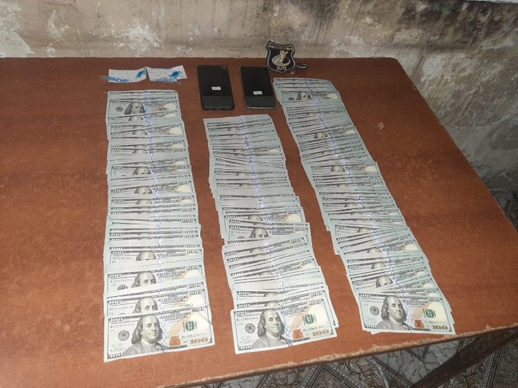 Camioneros formoseños detenidos por transportar cocaína y dólares