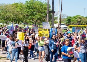 Montoya: “Exigimos que Ministerio de Educación y REFSA den respuestas”