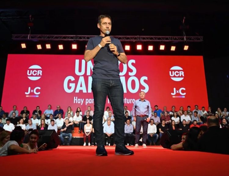 Naidenoff defendió las PASO y advirtió: “no hay lugar para traidores en el radicalismo ni en JxC”