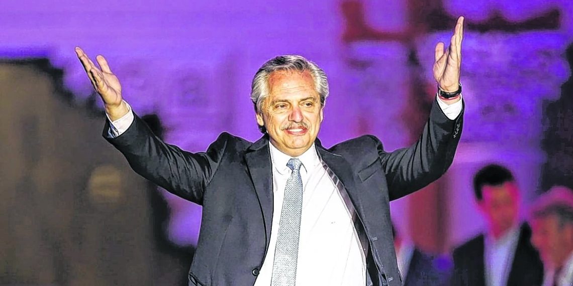 Informe revela que Alberto Fernández y su gobierno mejora sus índices de apoyo social