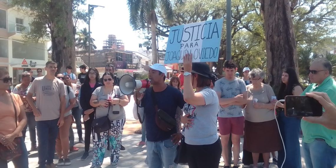 Multitudinario reclamo de justicia por Joaquín Oviedo