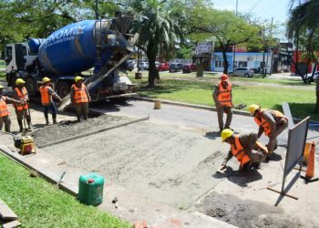 Fuerte avance en trabajos para reparar arterias pavimentadas en distintos barrios