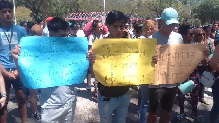 Multitudinario reclamo de justicia por Joaquín Oviedo