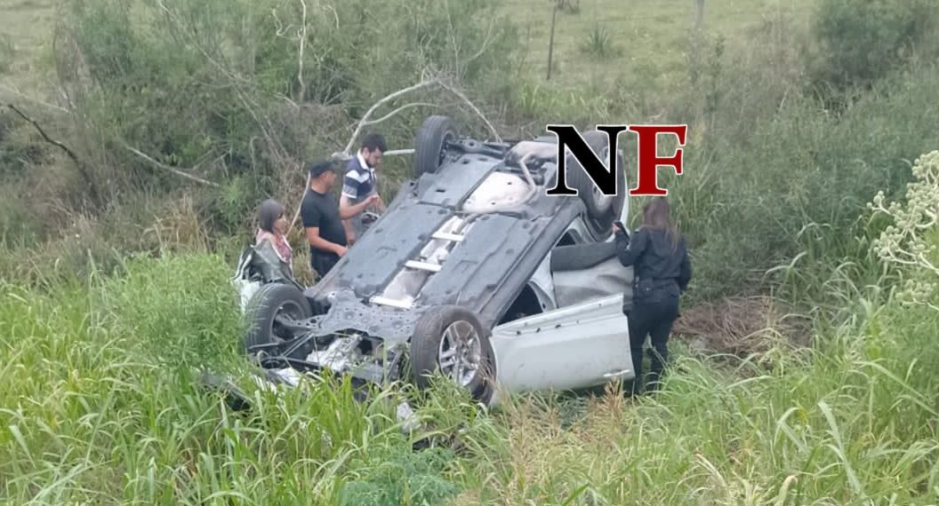 Tres clorindenses sufrieron lesiones graves en un vuelco en la Ruta 1 de Santa Fe