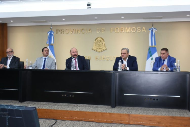 Insfrán presentó a empresa biosiderúrgica brasilera que generará trabajo en Formosa