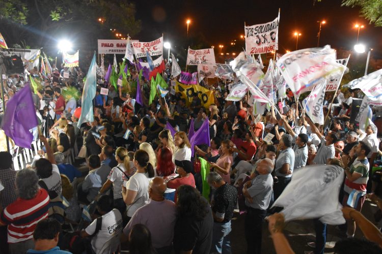 Carbajal logró respaldo de los grupos fuertes de la UCR en su lanzamiento