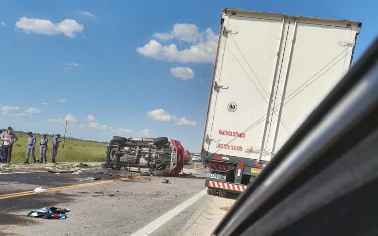 Volcó una camioneta en la ruta 11, falleció un niño de 6 años