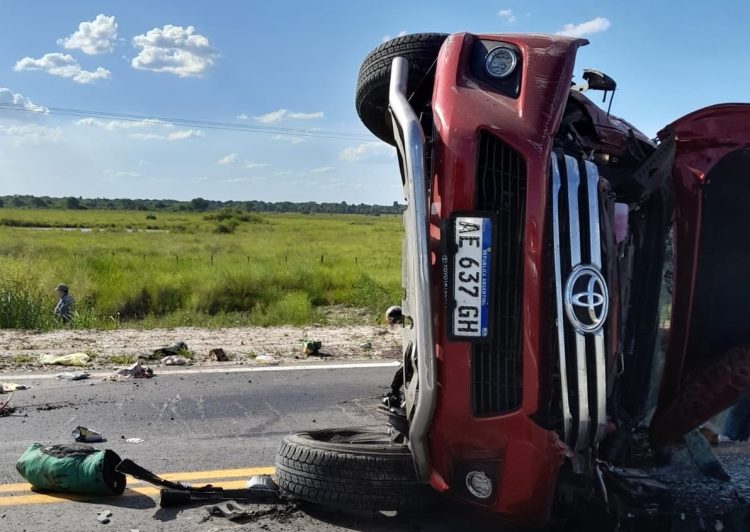 Volcó una camioneta en la ruta 11, falleció un niño de 6 años