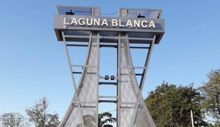 Encontraron a un «hombre muerto, desangrado» en el cementerio de Laguna Blanca