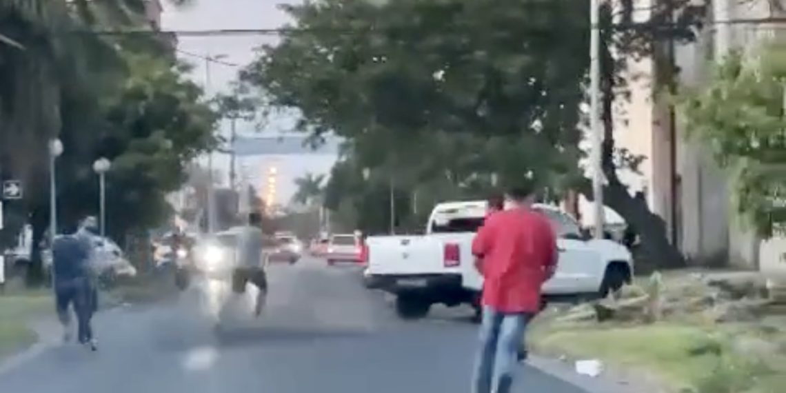 Persecusión policial “de película” en Villa La Pilar (video)